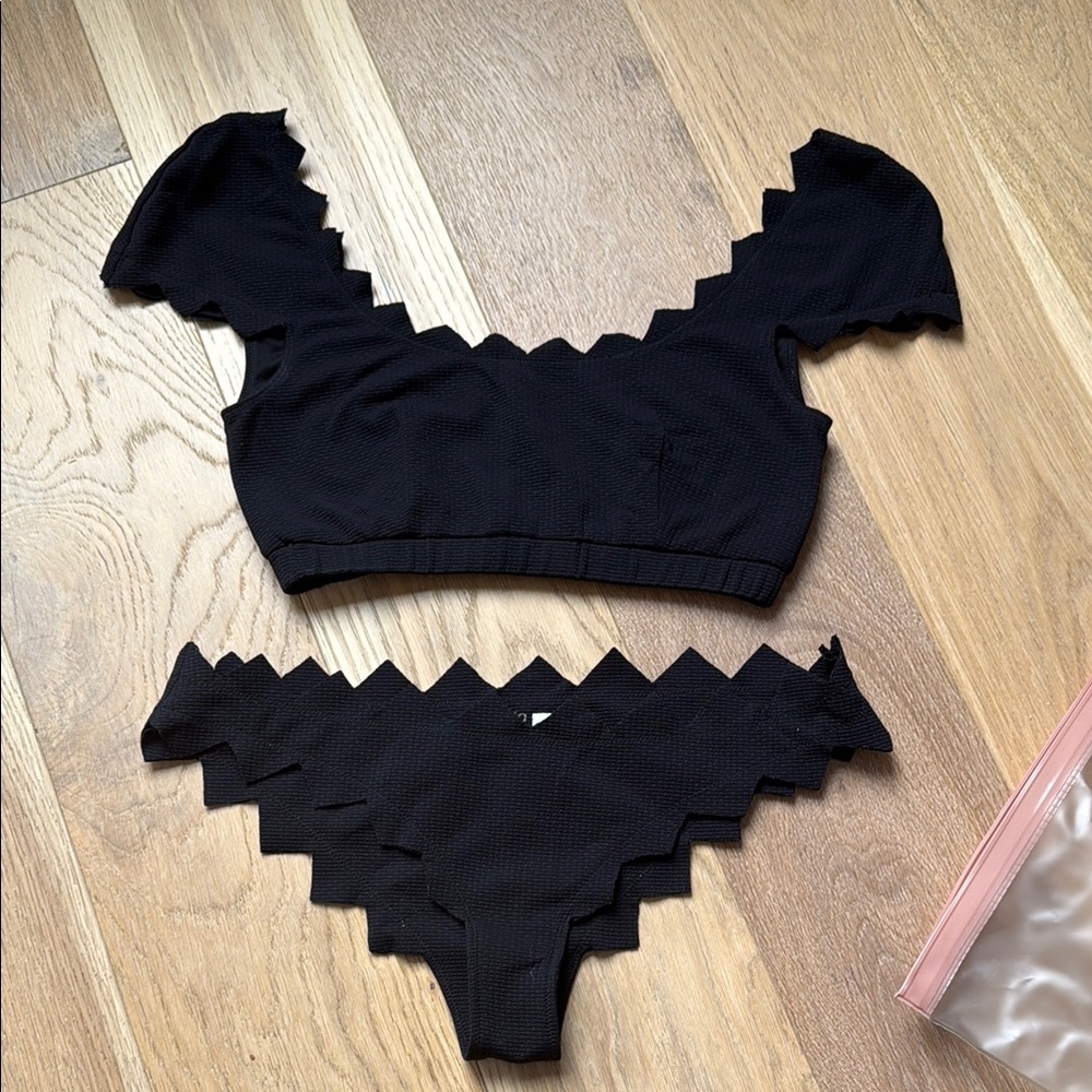 Black Scalloped Marysia Bikini Set